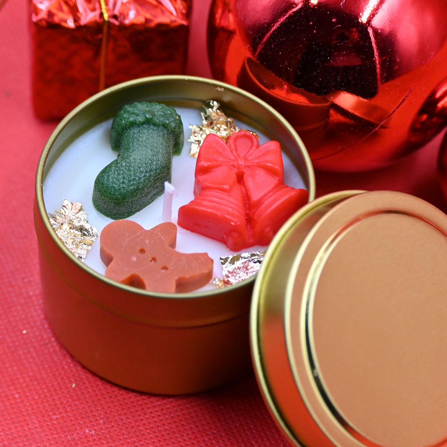 Christmas Tin Candle Style D