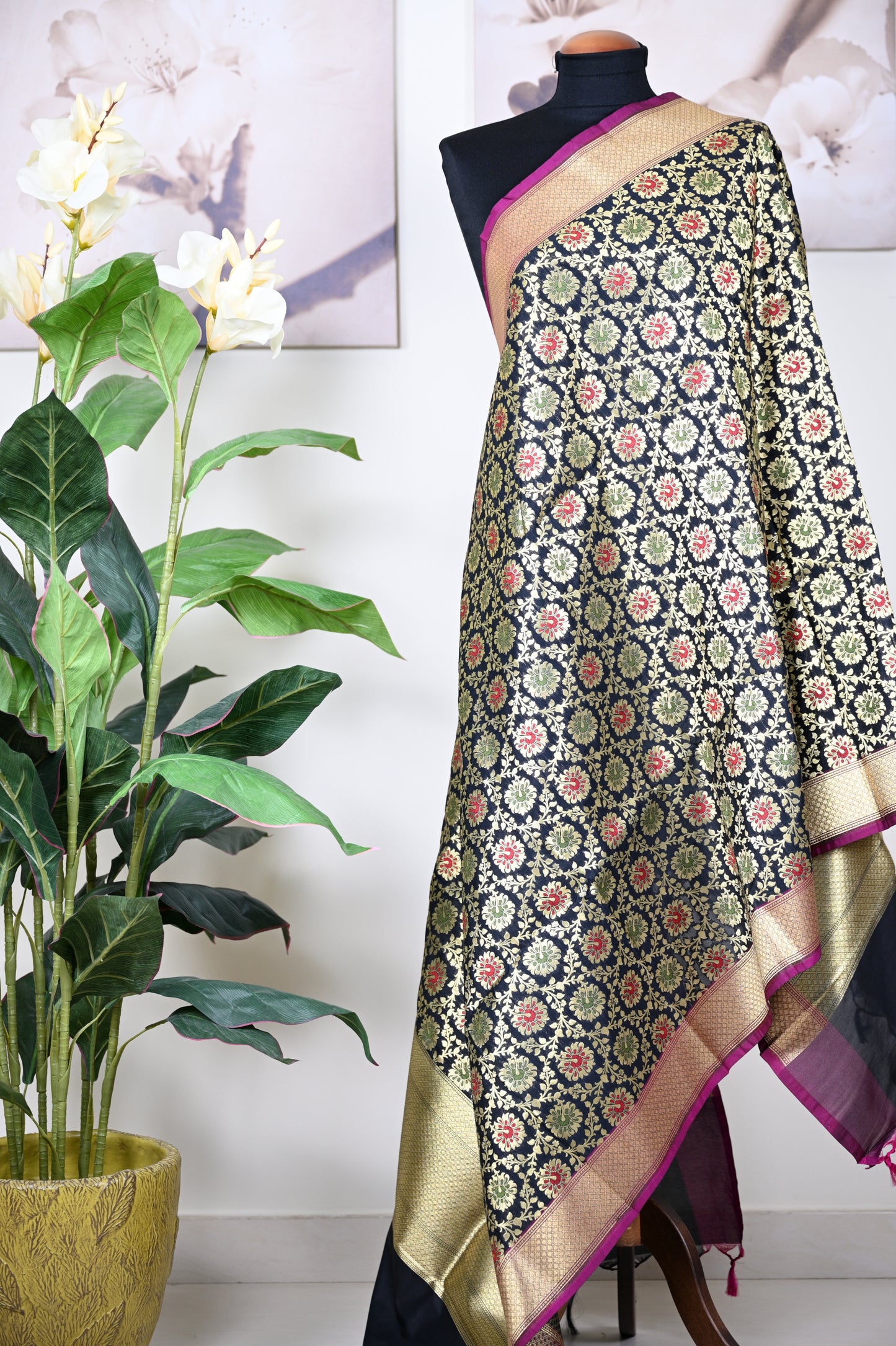 Banarasi Silk Dupatta - Urban Roots