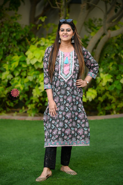 Block Printed Stitched Cotton Kurti With Gota / Lace Work