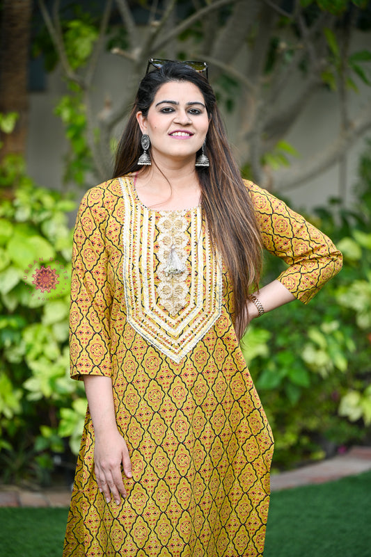 Block Printed Stitched Cotton Kurti With Gota / Lace Work