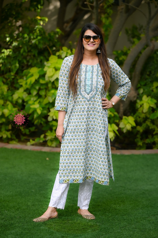 Block Printed Stitched Cotton Kurti With Gota / Lace Work