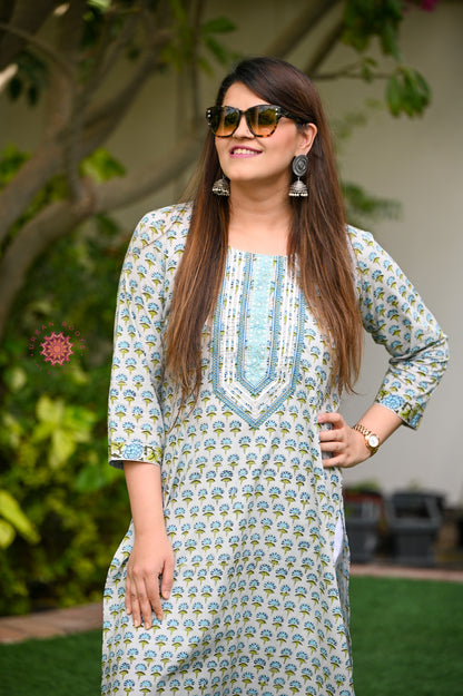 Block Printed Stitched Cotton Kurti With Gota / Lace Work