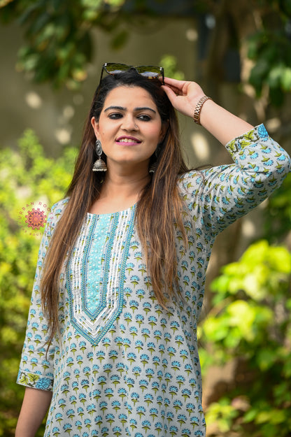 Block Printed Stitched Cotton Kurti With Gota / Lace Work