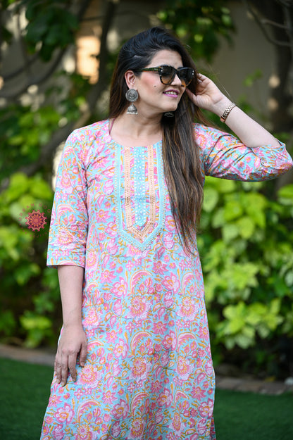 Block Printed Stitched Cotton Kurti With Gota / Lace Work