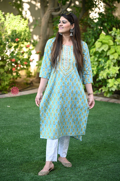 Block Printed Stitched Cotton Kurti With Gota / Lace Work