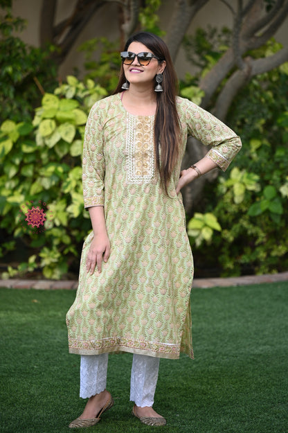 Block Printed Stitched Cotton Kurti With Gota / Lace Work