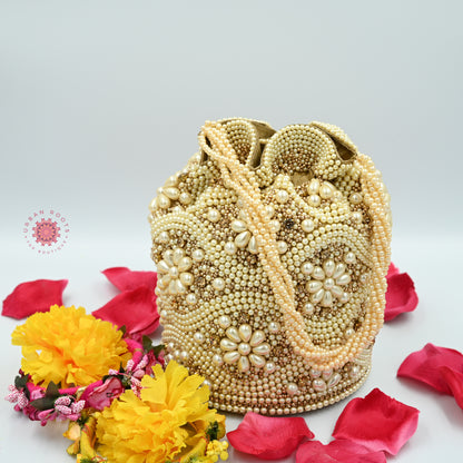 Festive Hand Potli / Hand Purse - Urban Roots