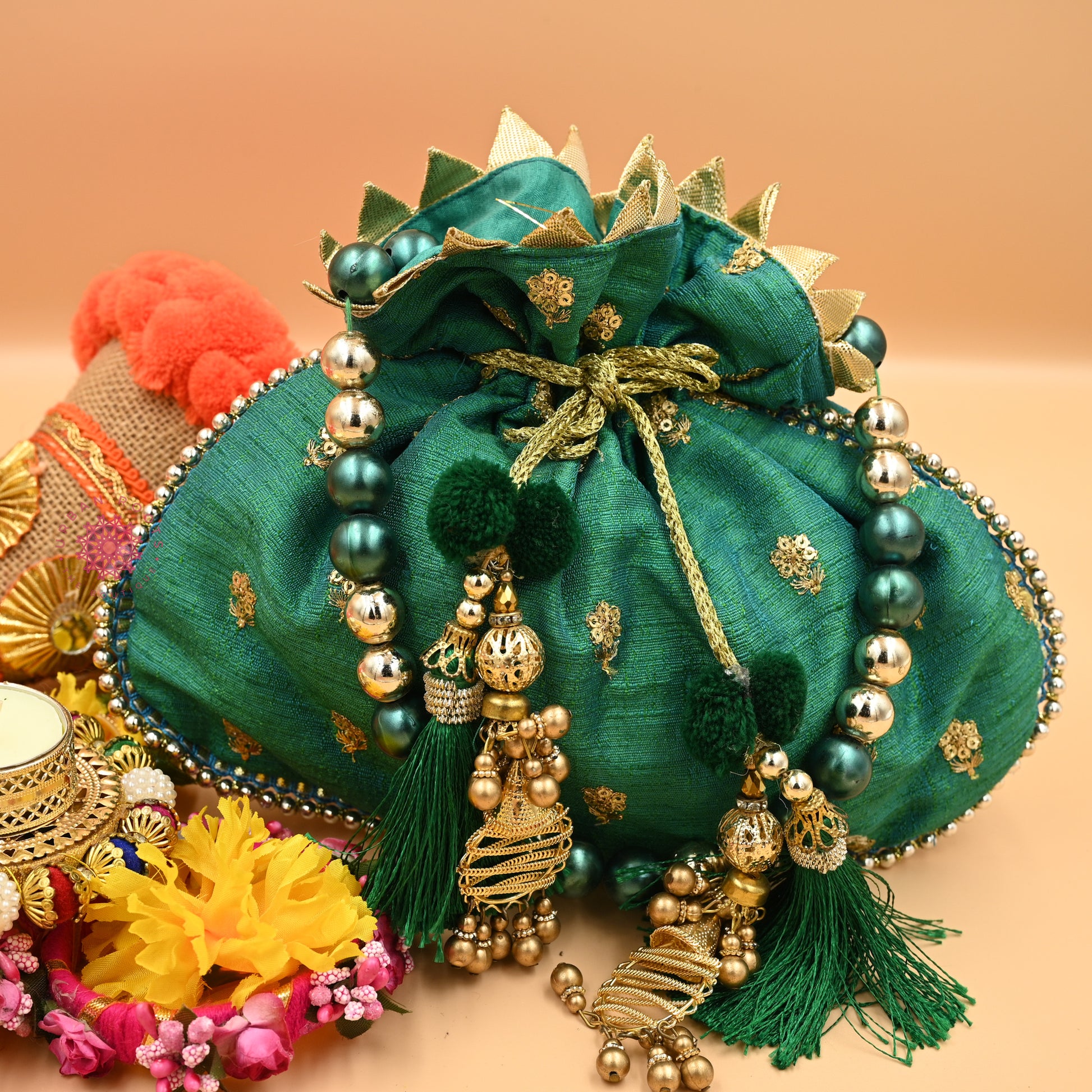 Festive Hand Potli / Hand Purse - Urban Roots